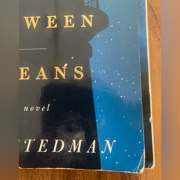 📚2/$12📚 Novel: The Light Between Oceans by M.L. Stedman - Picture 3 of 3